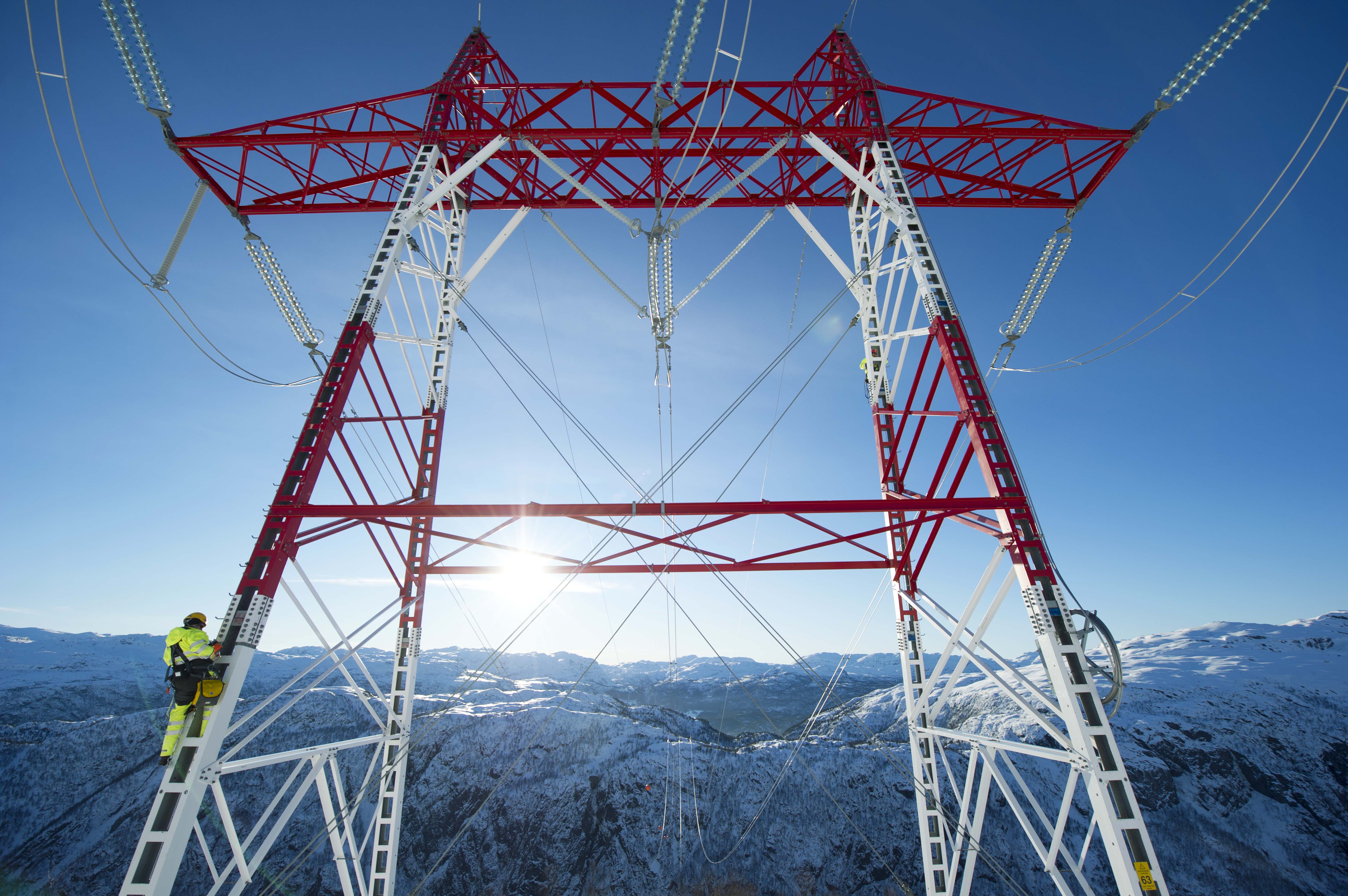 Power pylon